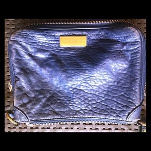 Crossbody purse